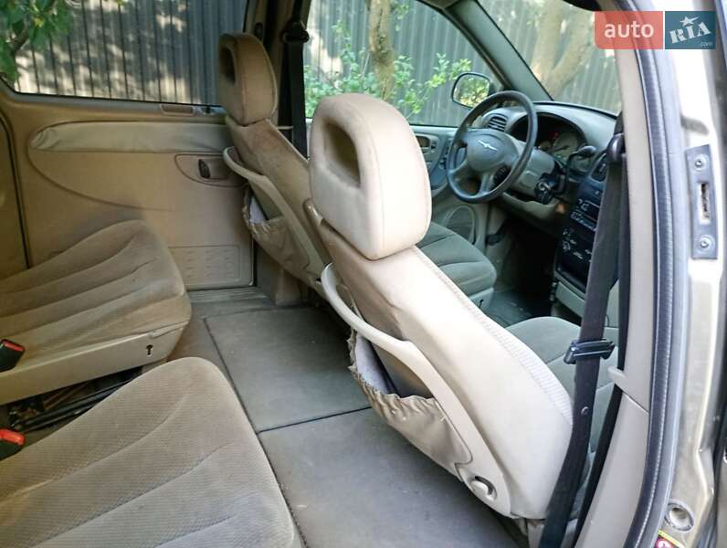 Хэтчбек Chrysler Grand Voyager 2004 в Ивано-Франковске