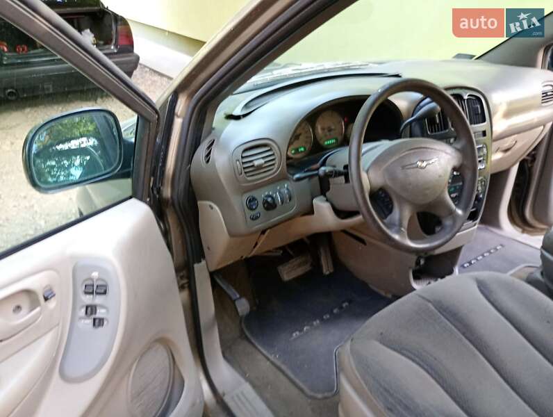 Хэтчбек Chrysler Grand Voyager 2004 в Ивано-Франковске