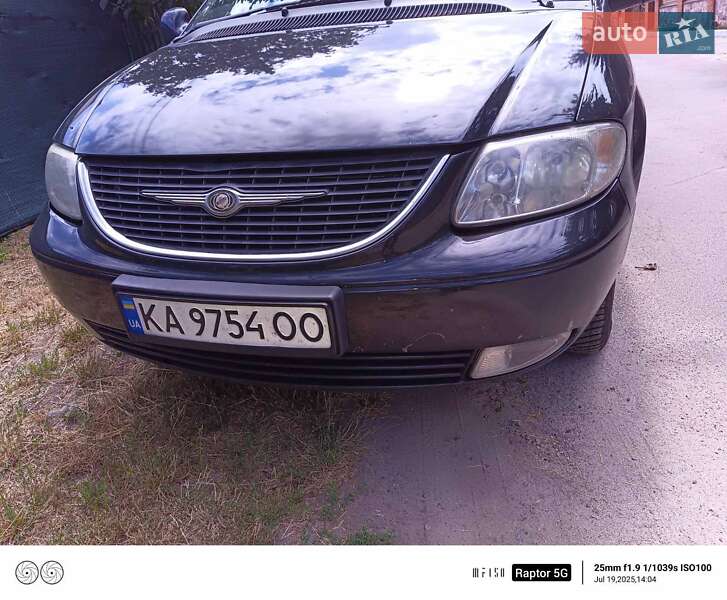 Минивэн Chrysler Grand Voyager 2003 в Киеве