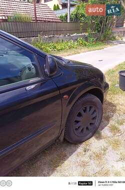 Минивэн Chrysler Grand Voyager 2003 в 
