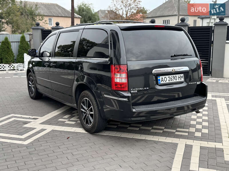 Минивэн Chrysler Grand Voyager 2010 в Мукачево фото 8 Минивэн Chrysler Grand Voyager 2010 в Мукачево