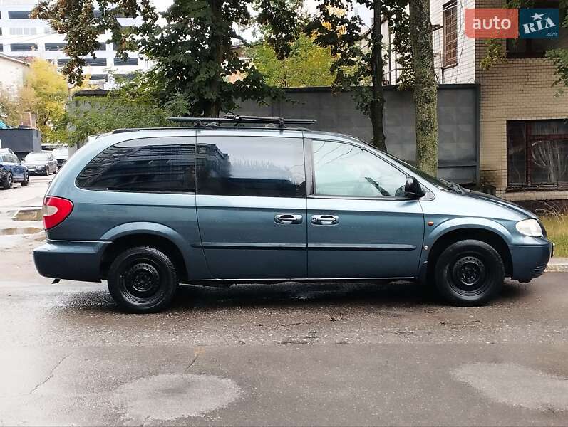 Минивэн Chrysler Grand Voyager 2001 в Киеве фото 8 Минивэн Chrysler Grand Voyager 2001 в Киеве