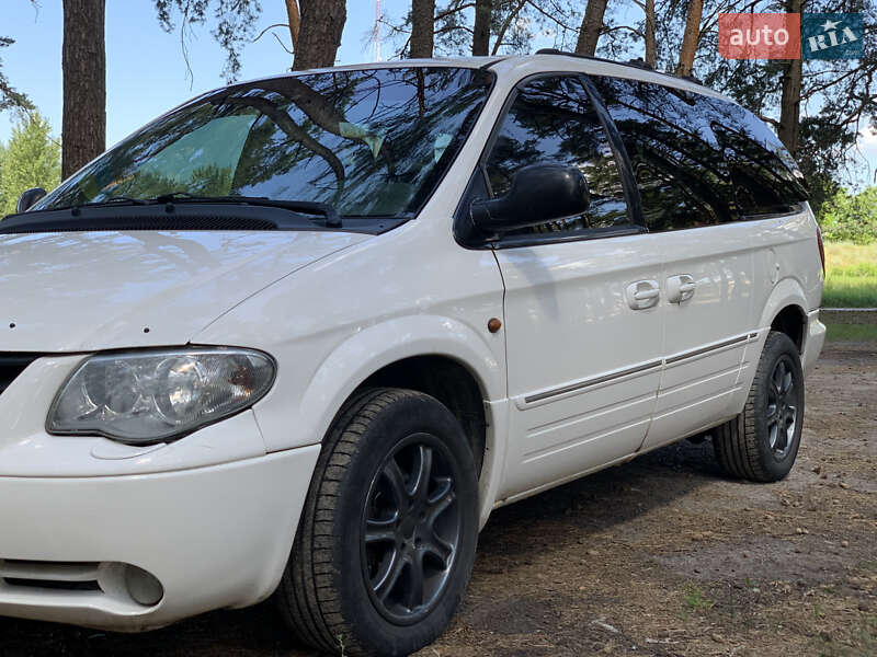 Минивэн Chrysler Grand Voyager 2005 в Сумах