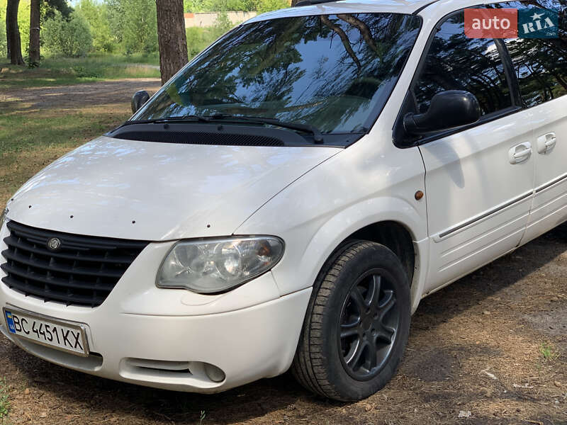 Минивэн Chrysler Grand Voyager 2005 в Сумах
