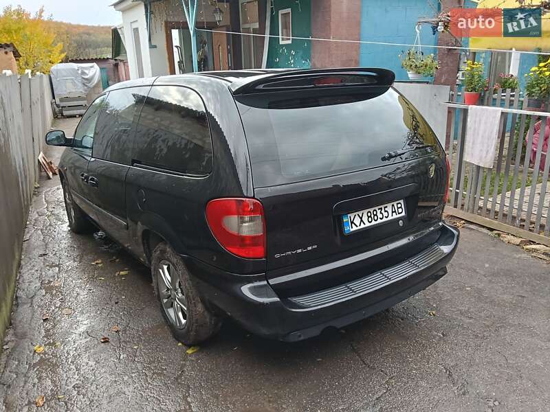 Минивэн Chrysler Grand Voyager 2006 в Люботине фото 9 Минивэн Chrysler Grand Voyager 2006 в Люботине