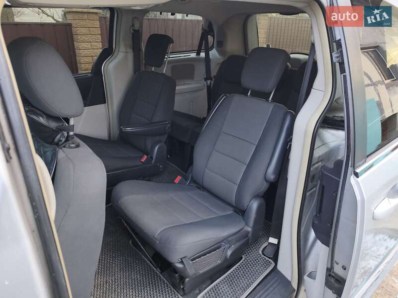 Мінівен Chrysler Grand Voyager 2008 в Івано-Франківську