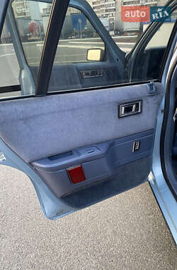 Лифтбек Chrysler LE Baron 1991 в Киеве