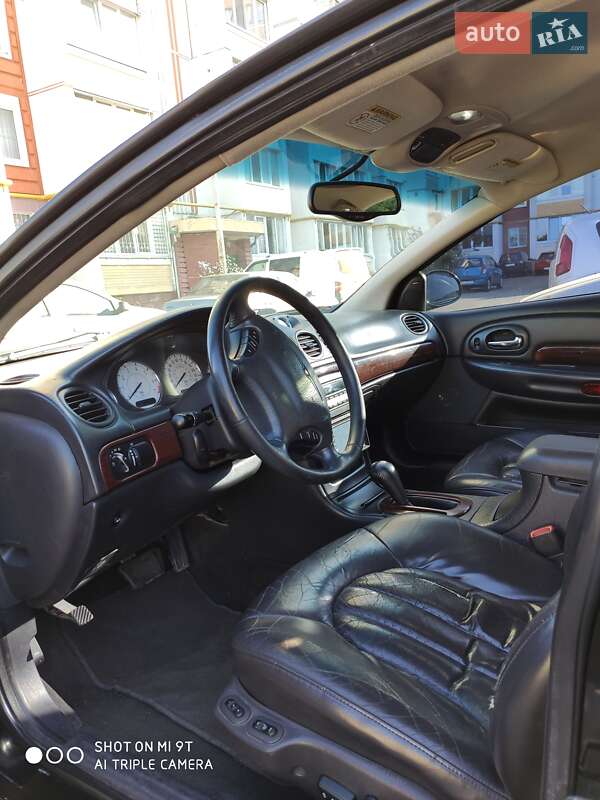 Седан Chrysler LHS 2001 в Києві