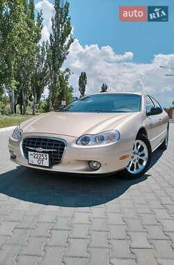 Седан Chrysler LHS 2001 в 