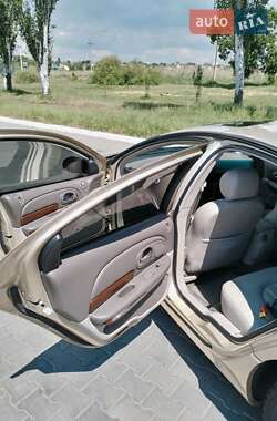 Седан Chrysler LHS 2001 в 