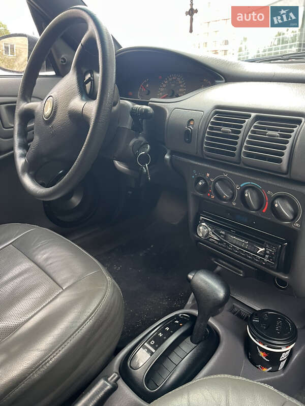 Купе Chrysler Neon 1994 в Ивано-Франковске