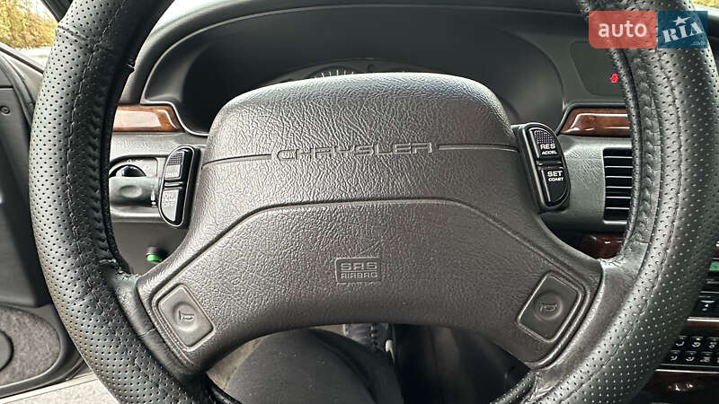 Седан Chrysler New Yorker 1995 в Белой Церкви
