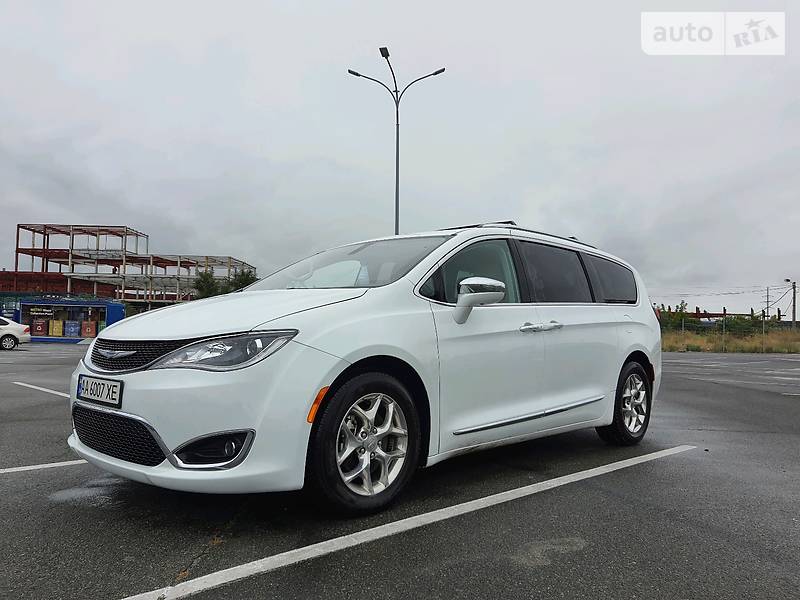 Chrysler Pacifica 2016