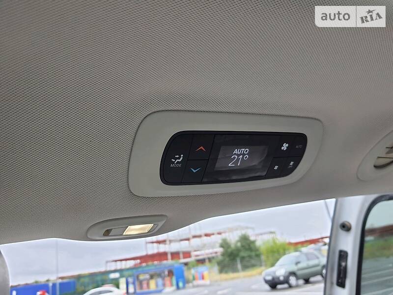 Мінівен Chrysler Pacifica 2016 в Києві фото 26 Мінівен Chrysler Pacifica 2016 в Києві