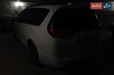 Минивэн Chrysler Pacifica 2019 в Днепре
