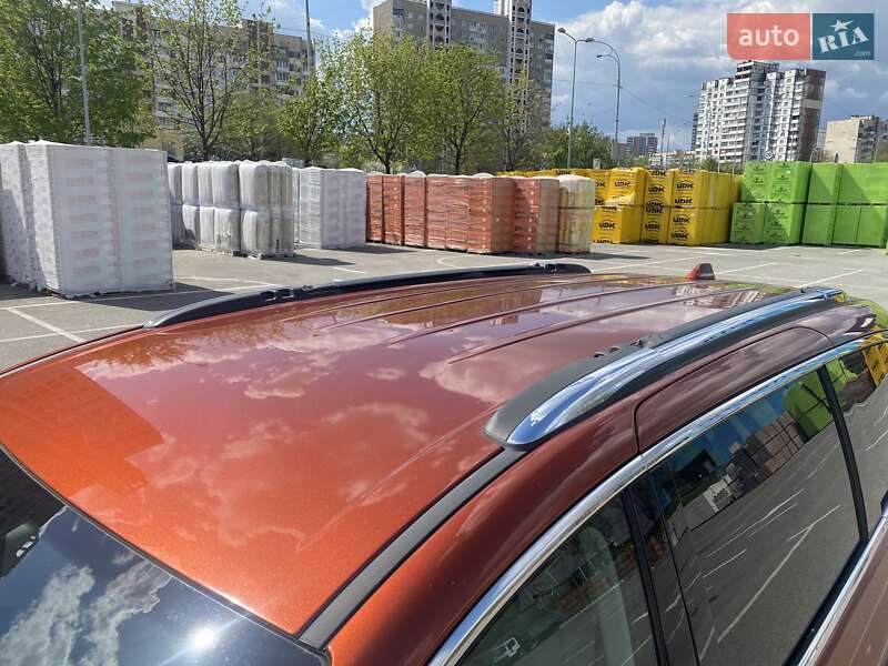 Минивэн Chrysler Pacifica 2018 в Киеве