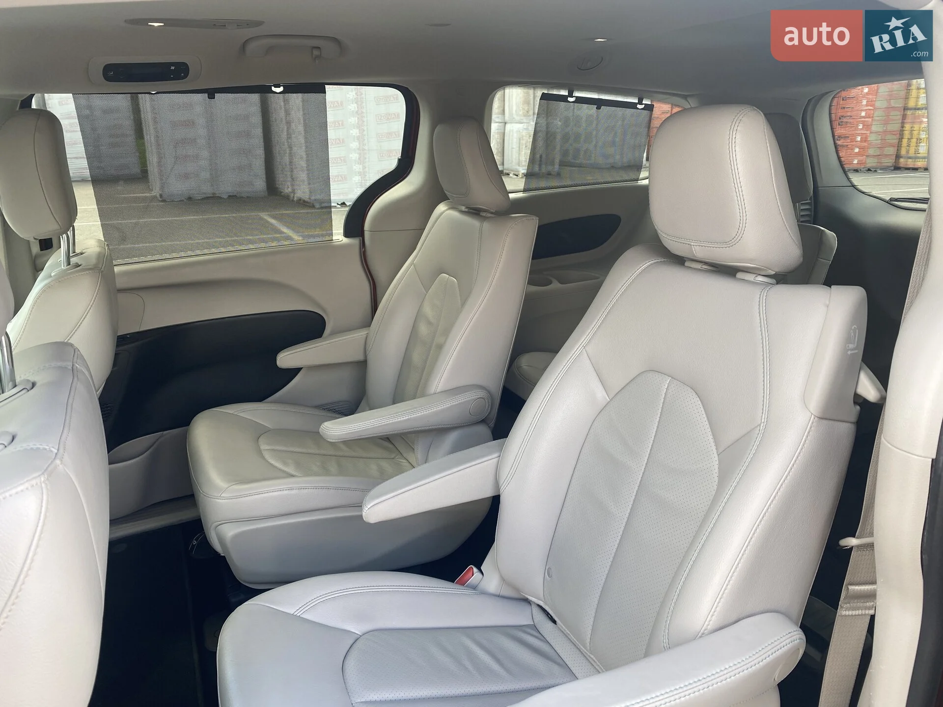 2018 Chrysler Pacifica - мініатюра 18