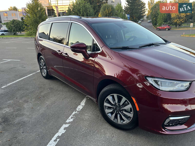 Chrysler Pacifica 2021