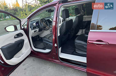 Минивэн Chrysler Pacifica 2021 в Вишневом