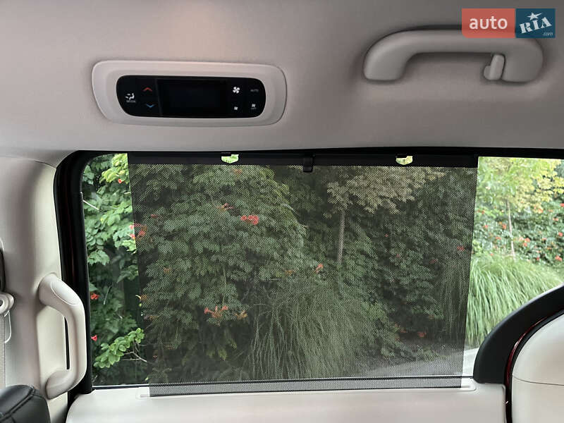 Минивэн Chrysler Pacifica 2021 в Вишневом фото 16 Минивэн Chrysler Pacifica 2021 в Вишневом