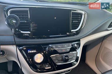 Минивэн Chrysler Pacifica 2021 в Вишневом