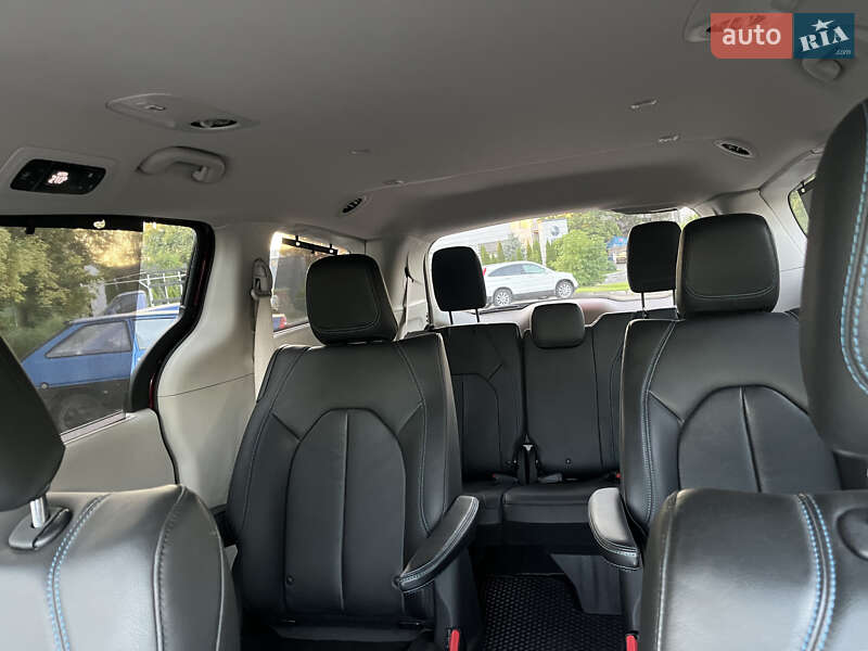 Минивэн Chrysler Pacifica 2021 в Вишневом фото 33 Минивэн Chrysler Pacifica 2021 в Вишневом