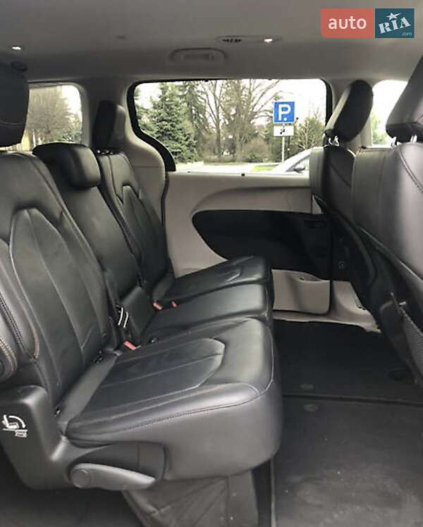 Седан Chrysler Pacifica 2018 в Полтаві фото 10 Седан Chrysler Pacifica 2018 в Полтаві