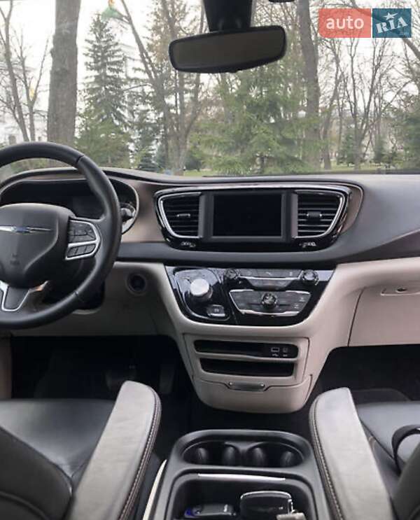 Седан Chrysler Pacifica 2018 в Полтаві фото 11 Седан Chrysler Pacifica 2018 в Полтаві