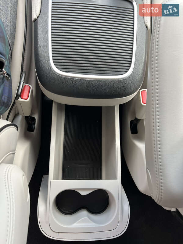 Мінівен Chrysler Pacifica 2021 в Вінниці