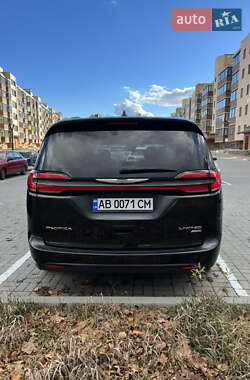 Минивэн Chrysler Pacifica 2021 в Виннице