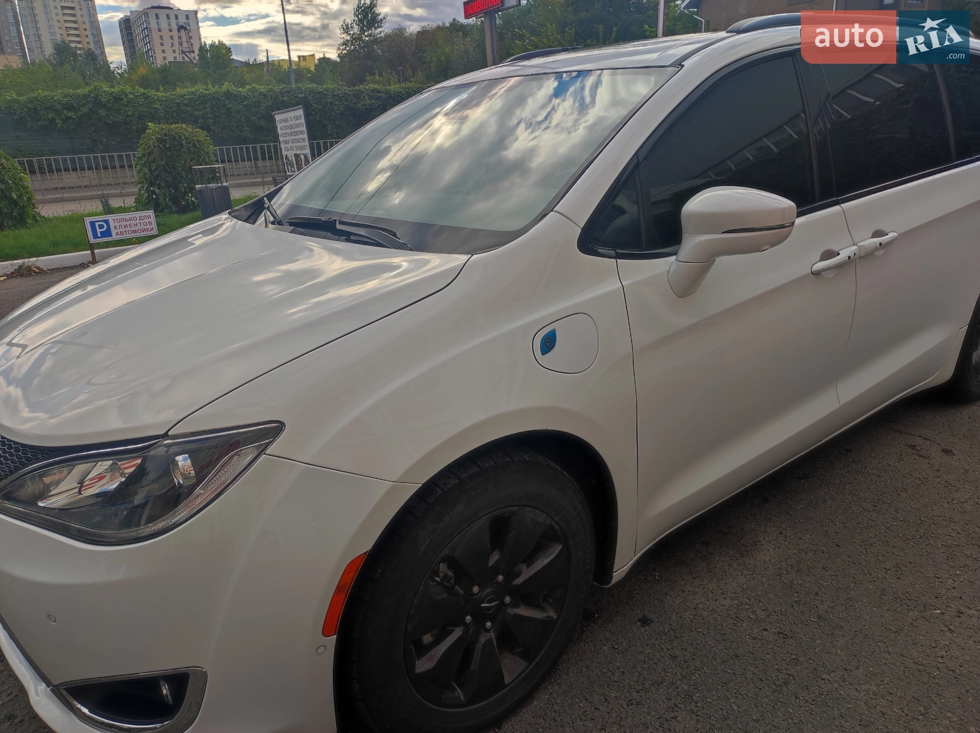 2019 Chrysler Pacifica - мініатюра 21