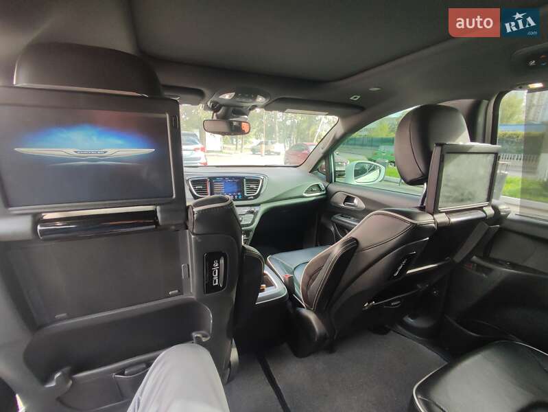 Минивэн Chrysler Pacifica 2019 в Днепре