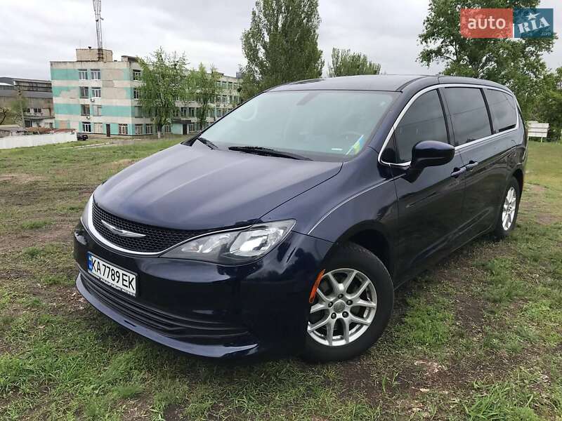 Мінівен Chrysler Pacifica 2016 в Києві фото 7 Мінівен Chrysler Pacifica 2016 в Києві