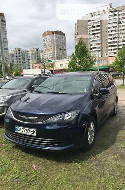 Минивэн Chrysler Pacifica 2016 в Киеве