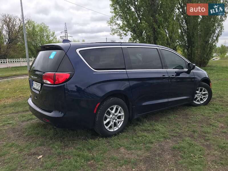 Мінівен Chrysler Pacifica 2016 в Києві фото 8 Мінівен Chrysler Pacifica 2016 в Києві