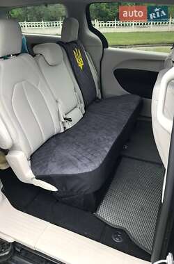 Мінівен Chrysler Pacifica 2016 в Києві фото 3 Мінівен Chrysler Pacifica 2016 в Києві