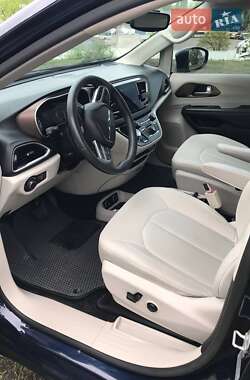 Мінівен Chrysler Pacifica 2016 в Києві фото 14 Мінівен Chrysler Pacifica 2016 в Києві