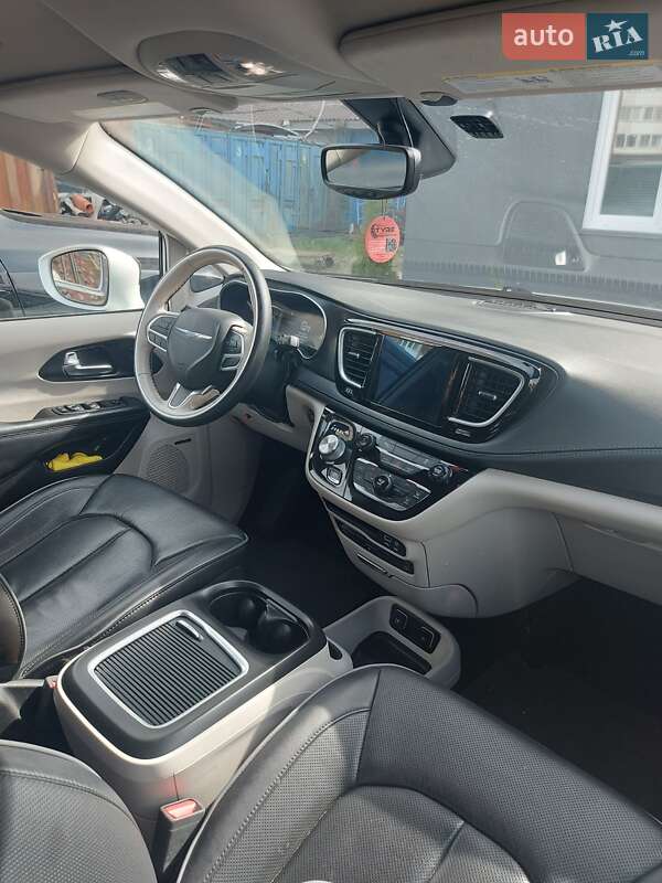 Минивэн Chrysler Pacifica 2020 в Одессе фото 19 Минивэн Chrysler Pacifica 2020 в Одессе