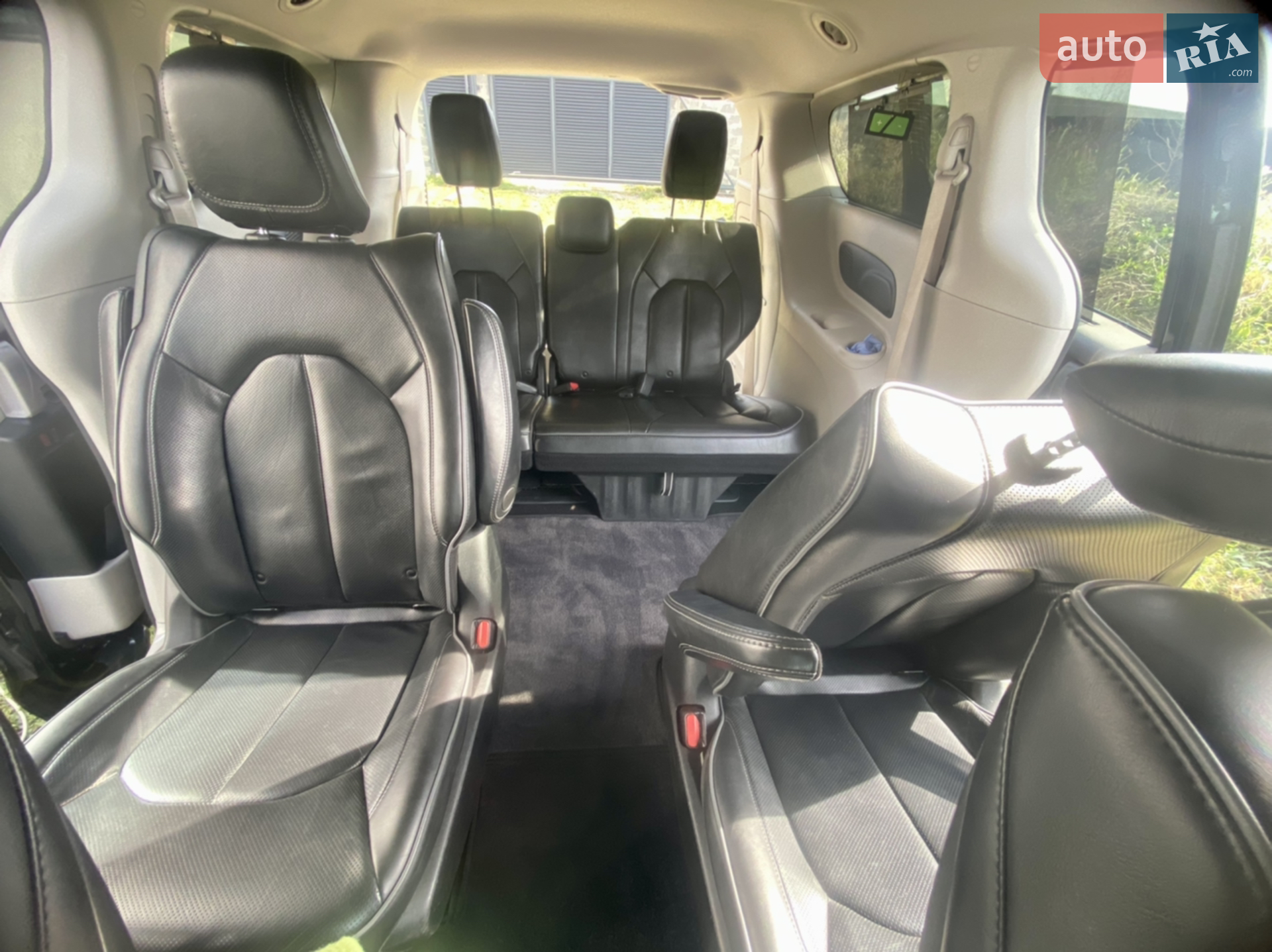 2020 Chrysler Pacifica - мініатюра 88