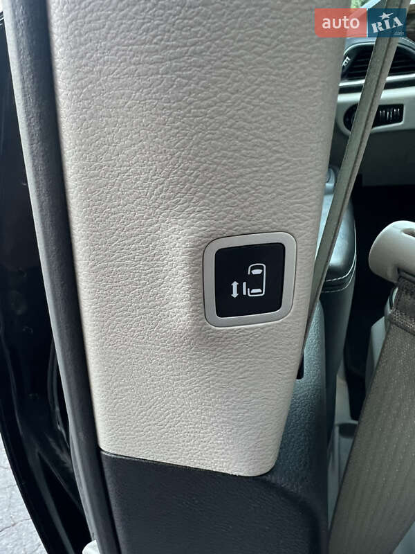 Мінівен Chrysler Pacifica 2021 в Вінниці