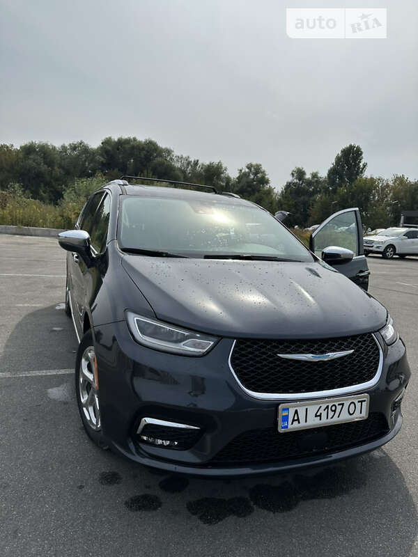 Минивэн Chrysler Pacifica 2020 в Ирпене