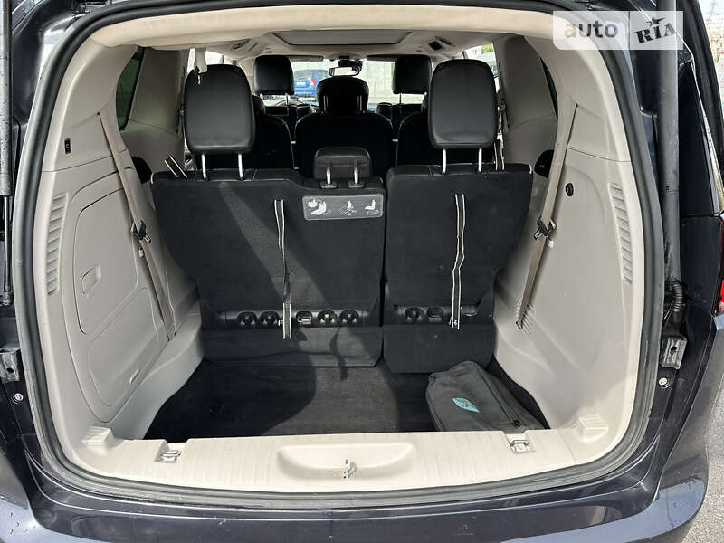 Минивэн Chrysler Pacifica 2020 в Ирпене