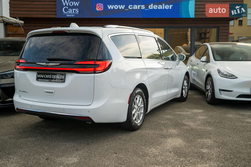 Минивэн Chrysler Pacifica 2021 в Киеве фото 8 Минивэн Chrysler Pacifica 2021 в Киеве