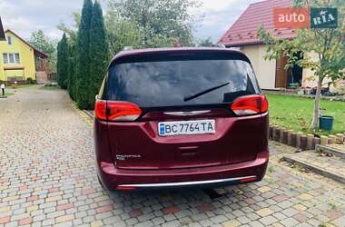 Минивэн Chrysler Pacifica 2019 в Трускавце