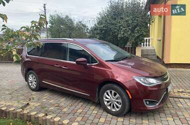 Минивэн Chrysler Pacifica 2019 в Трускавце