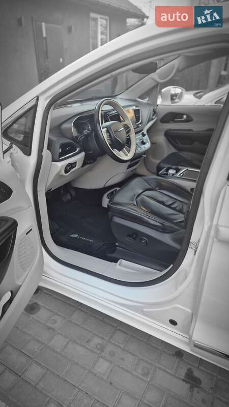 Минивэн Chrysler Pacifica 2020 в Одессе фото 34 Минивэн Chrysler Pacifica 2020 в Одессе