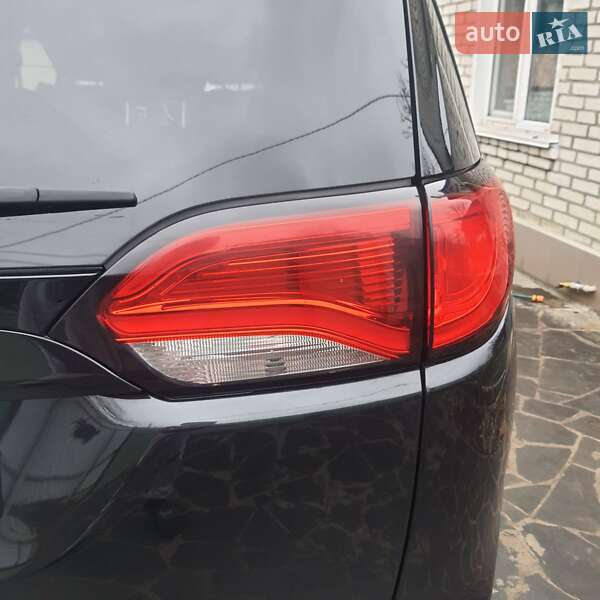 Минивэн Chrysler Pacifica 2016 в Ахтырке