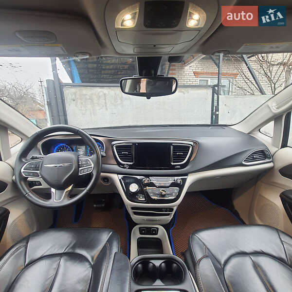 Минивэн Chrysler Pacifica 2016 в Ахтырке
