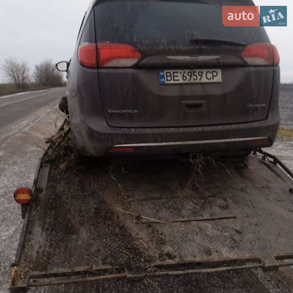 Минивэн Chrysler Pacifica 2018 в Николаеве