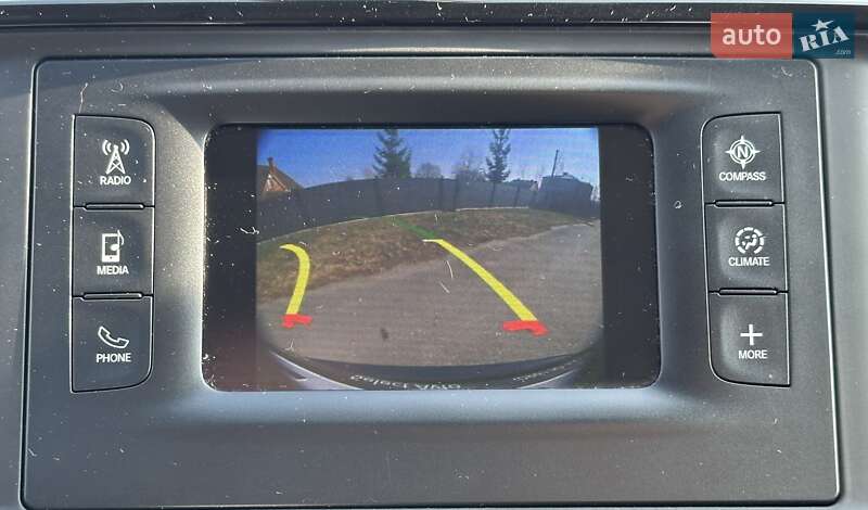 Минивэн Chrysler Pacifica 2016 в Киеве